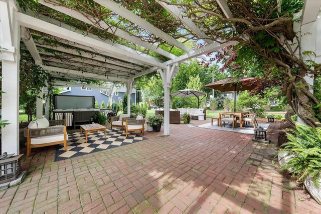 N69W6507 Bridge ROAD, Cedarburg, WI 53012