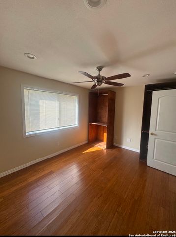 219 W Silver Sands Dr Apt 1, San Antonio, TX 78216