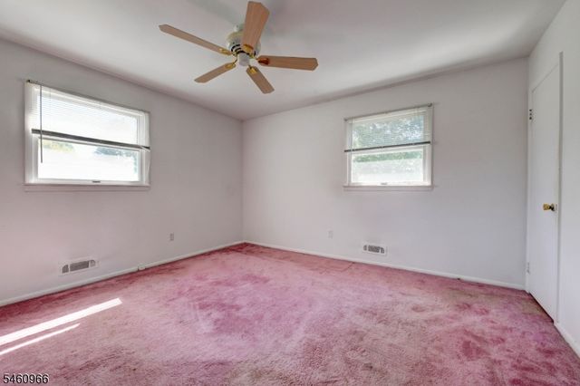 14 Apollo Dr, Jefferson Twp., NJ 07438