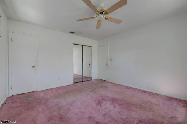 14 Apollo Dr, Jefferson Twp., NJ 07438
