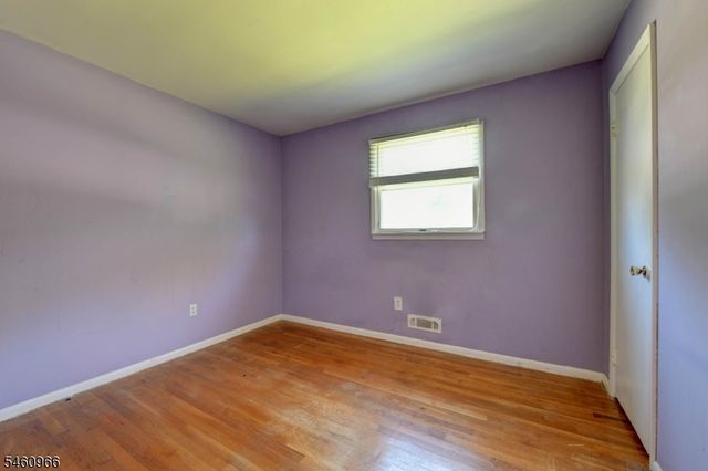 14 Apollo Dr, Jefferson Twp., NJ 07438