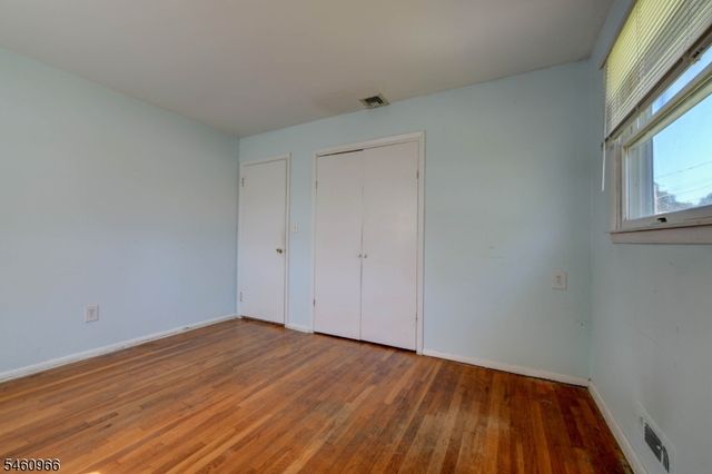 14 Apollo Dr, Jefferson Twp., NJ 07438