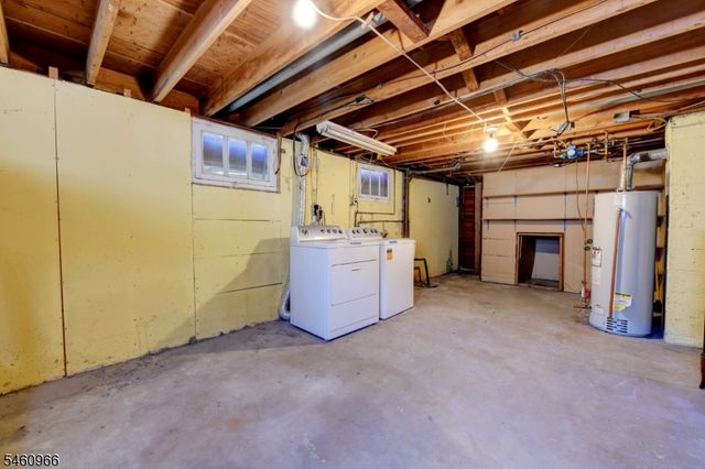 14 Apollo Dr, Jefferson Twp., NJ 07438