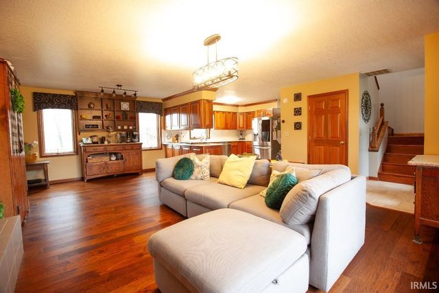 3930 N 40 E, Angola, IN 46703