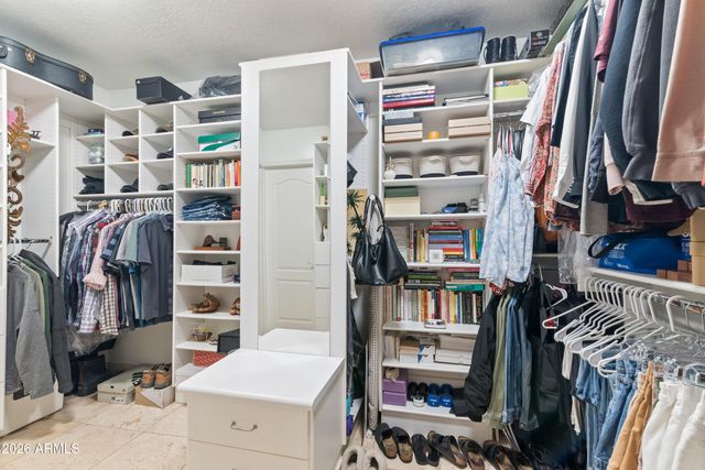 5601 E CHARTER OAK Road, Scottsdale, AZ 85254