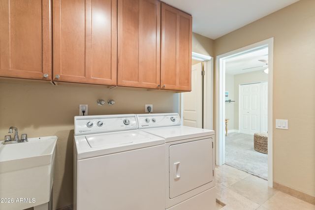 5601 E CHARTER OAK Road, Scottsdale, AZ 85254