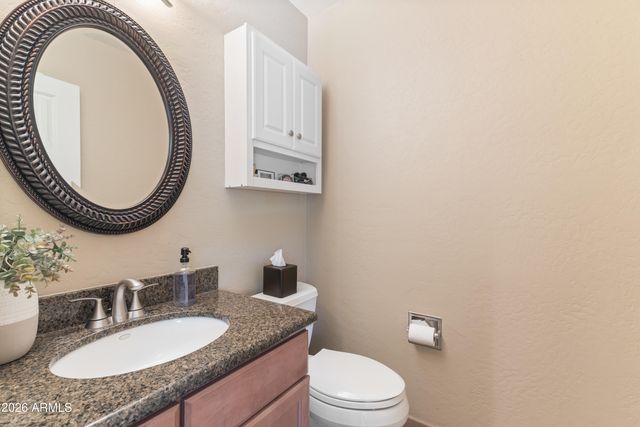 5601 E CHARTER OAK Road, Scottsdale, AZ 85254