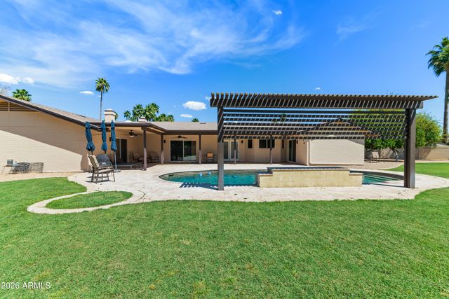 5601 E CHARTER OAK Road, Scottsdale, AZ 85254