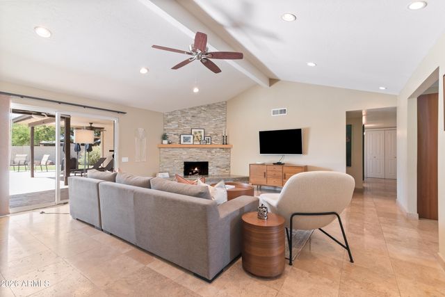 5601 E CHARTER OAK Road, Scottsdale, AZ 85254