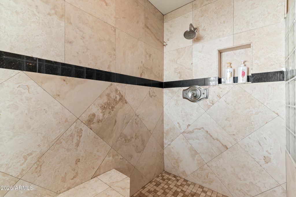 Image 28 of property listing at 5601 E CHARTER OAK Road, Scottsdale, AZ 85254