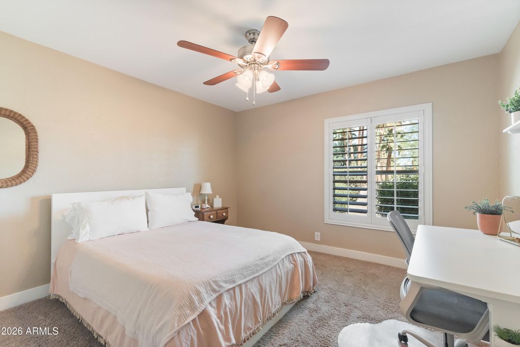 Image 33 of property listing at 5601 E CHARTER OAK Road, Scottsdale, AZ 85254