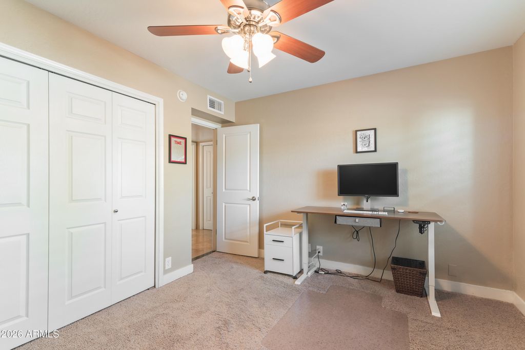 Image 36 of property listing at 5601 E CHARTER OAK Road, Scottsdale, AZ 85254