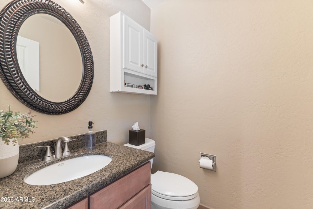 Image 38 of property listing at 5601 E CHARTER OAK Road, Scottsdale, AZ 85254