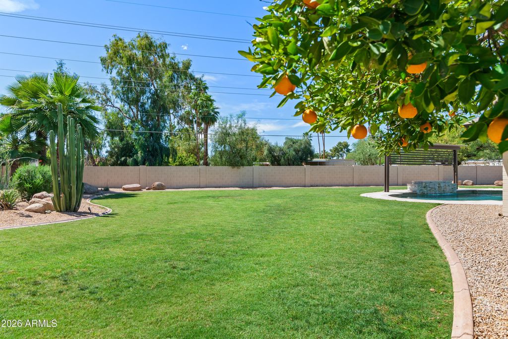 Image 47 of property listing at 5601 E CHARTER OAK Road, Scottsdale, AZ 85254