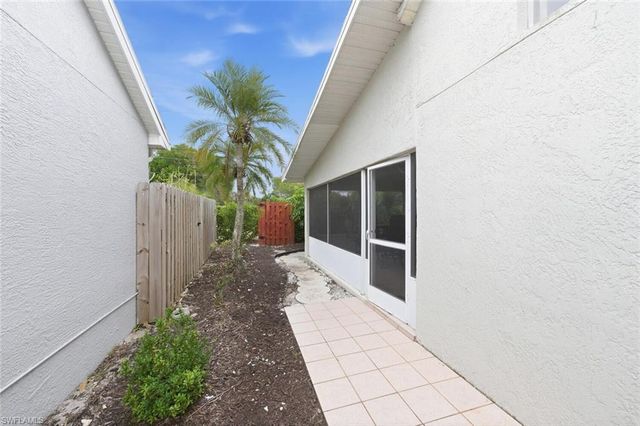 15048 Cloverdale DR, Fort Myers, FL 33919