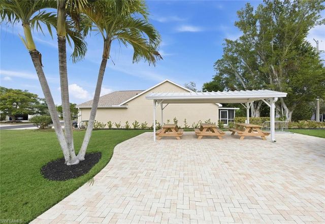 15048 Cloverdale DR, Fort Myers, FL 33919