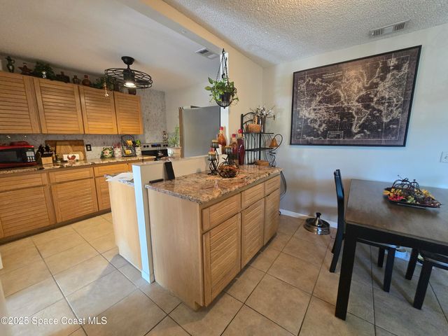 620 Ridge Club Drive 88, Melbourne, FL 32934