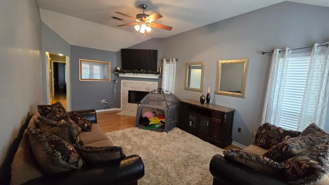 7881 CHESTERFIELD DR, Southaven, MS 38671