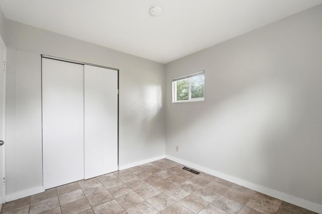 1286 Southfield Drive S, Columbus, OH 43207
