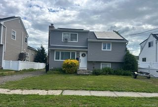 265 East Drive, Copiague, NY 11726