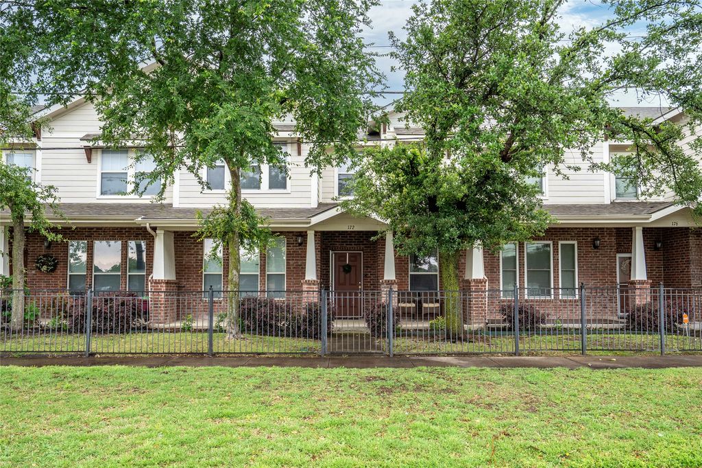 172 High School Drive, Lewisville, TX 75057