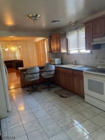 59 Minna St, Rahway City, NJ 07065