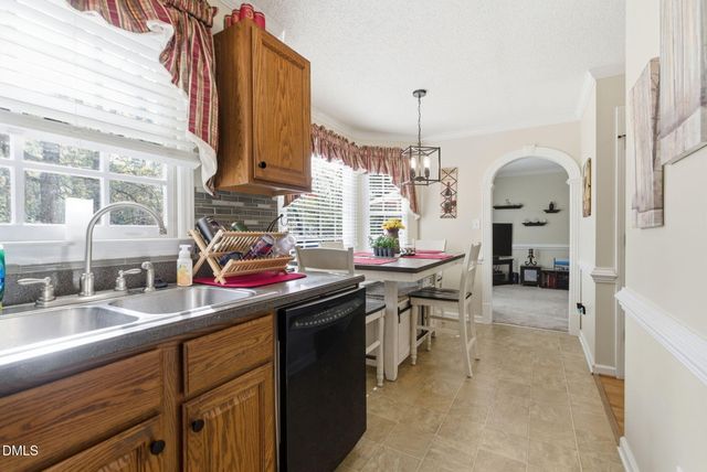 6617 Wateroak Drive, Willow Spring, NC 27592