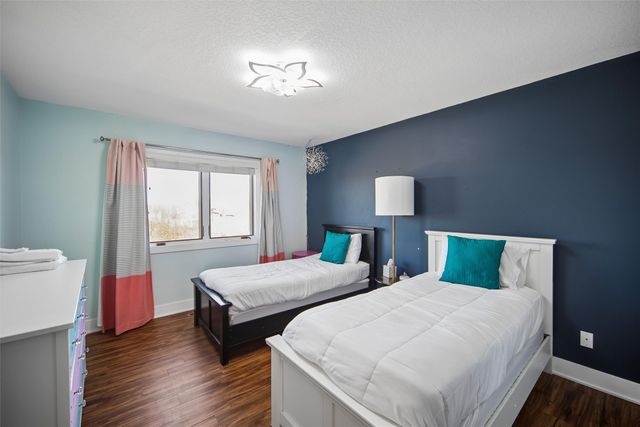 4204 159th Street, Urbandale, IA 50323