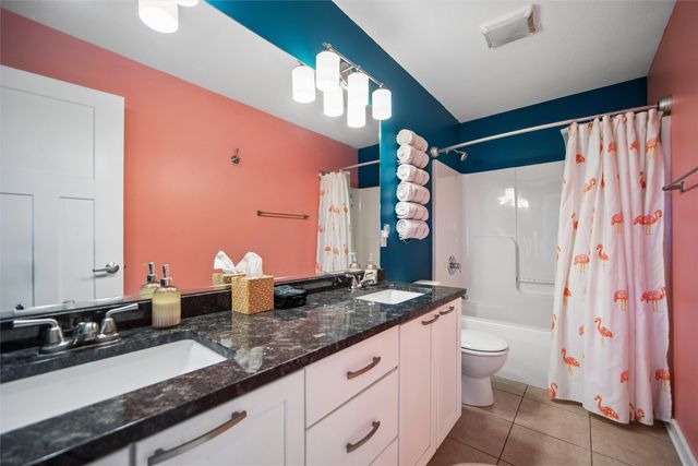 4204 159th Street, Urbandale, IA 50323