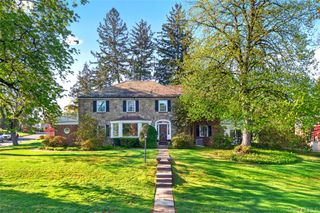 138 Payne Whitney Lane, Manhasset, NY 11030