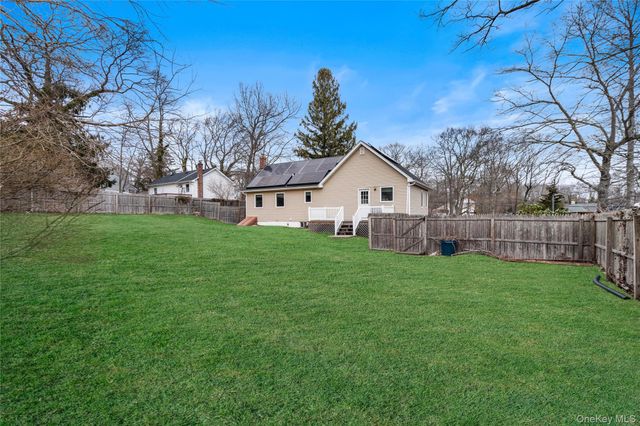 52 Hewlett Drive, Sound Beach, NY 11789