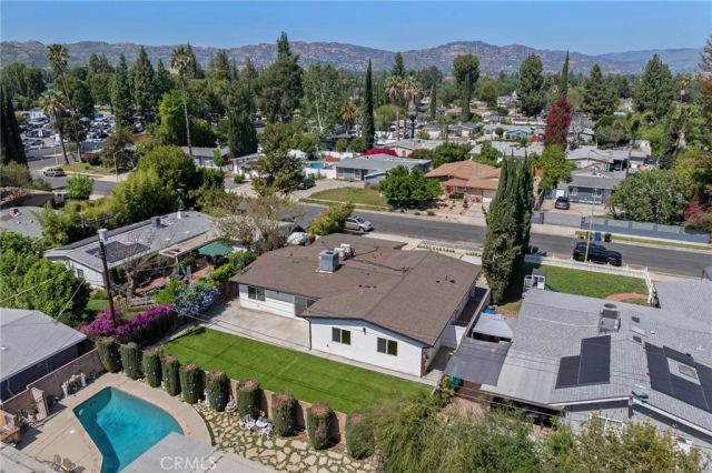 22930 Leadwell Street, West Hills, CA 91307