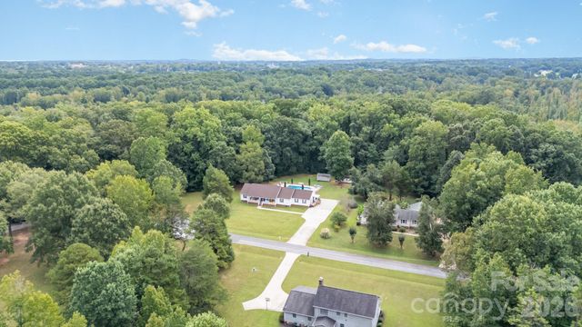 715 Candlewick Drive, Salisbury, NC 28147