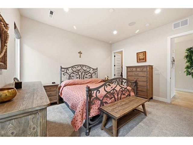 1756 Barefoot Dr, Windsor, CO 80550