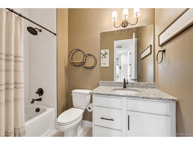 1756 Barefoot Dr, Windsor, CO 80550