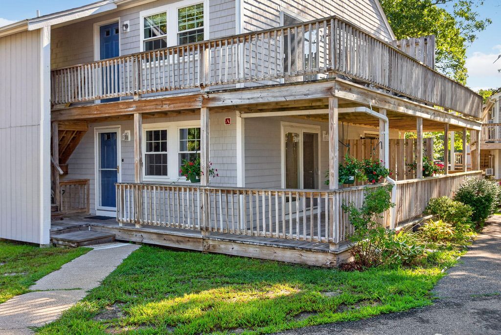 35 Ashumet Road 10A, Mashpee, MA 02649