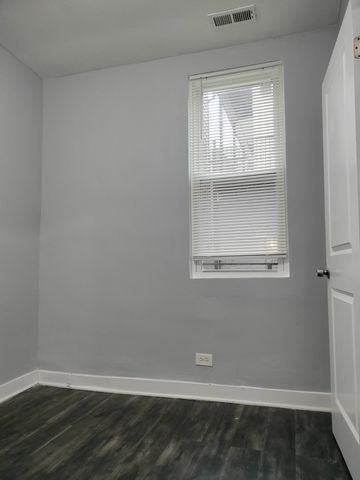 4802 S Winchester Avenue 4802-W, Chicago, IL 60609