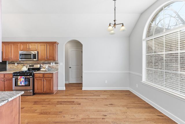 335 SEAWOOD DR, Oakland, TN 38060