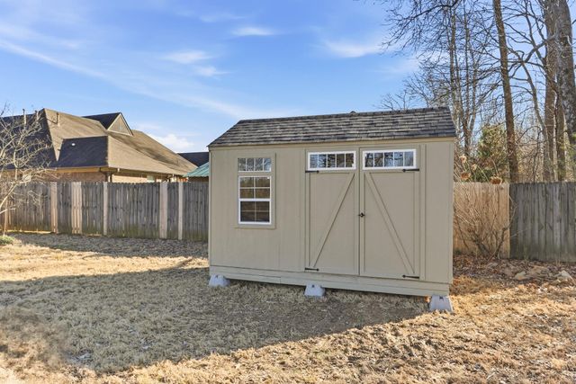 335 SEAWOOD DR, Oakland, TN 38060