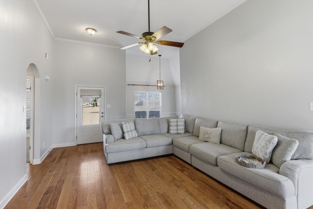 335 SEAWOOD DR, Oakland, TN 38060