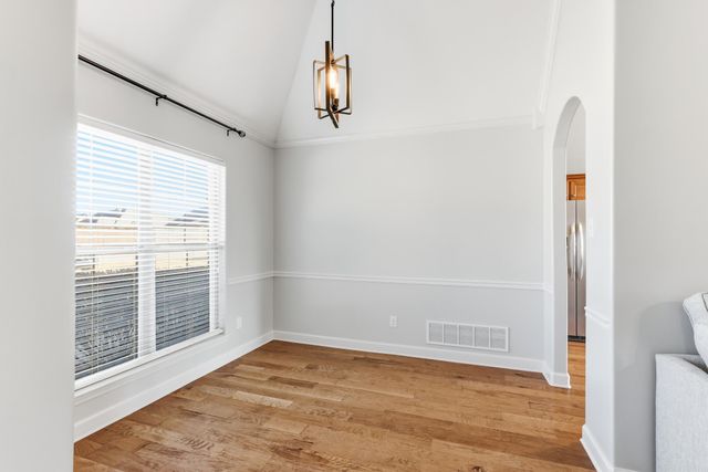 335 SEAWOOD DR, Oakland, TN 38060