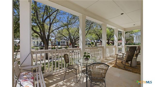 2224 Cotton Blvd., New Braunfels, TX 78130