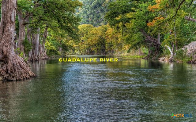 2224 Cotton Blvd., New Braunfels, TX 78130