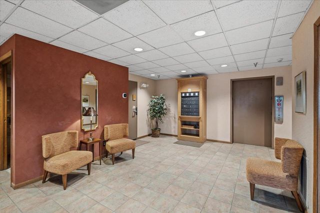 4221 Upton Avenue S 106, Minneapolis, MN 55410