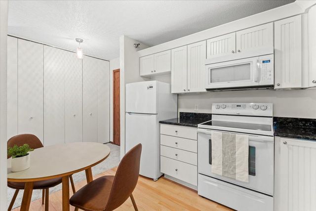 4221 Upton Avenue S 106, Minneapolis, MN 55410