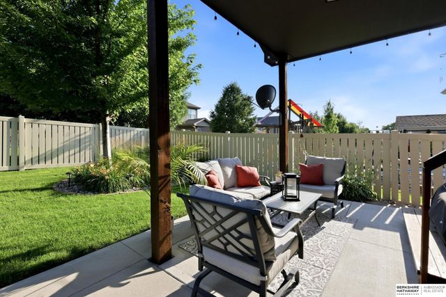 16907 Greenfield Street, Omaha, NE 68136