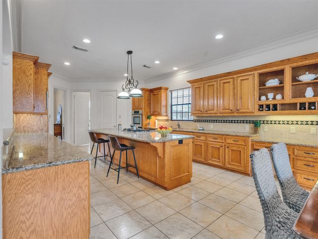 6914 Sandwedge Point Court, Spring, TX 77389