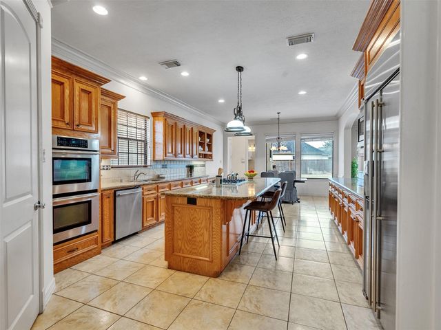 6914 Sandwedge Point Court, Spring, TX 77389