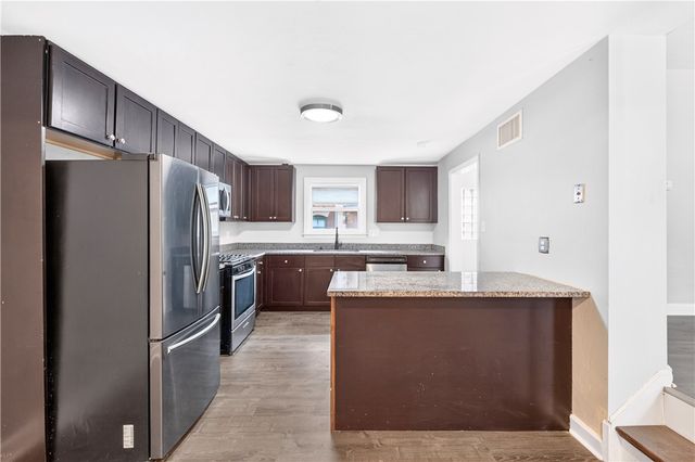73 S 14th St, South Side, PA 15203