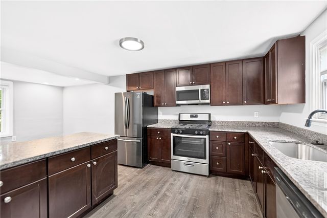 73 S 14th St, South Side, PA 15203